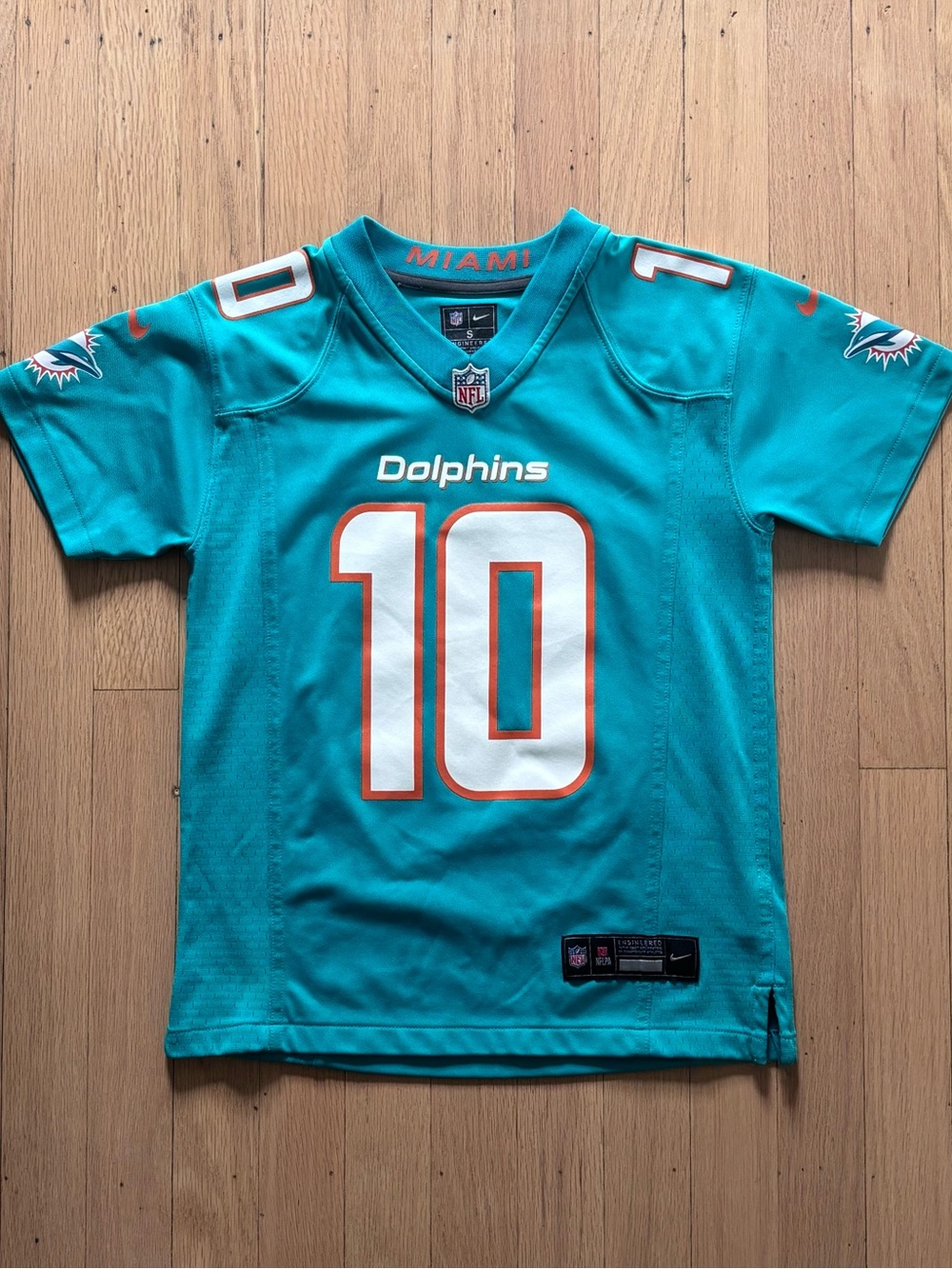 Nike NFL kids Tyreek Hill #10 Miami Dolphins Jersey, Aqua Blue